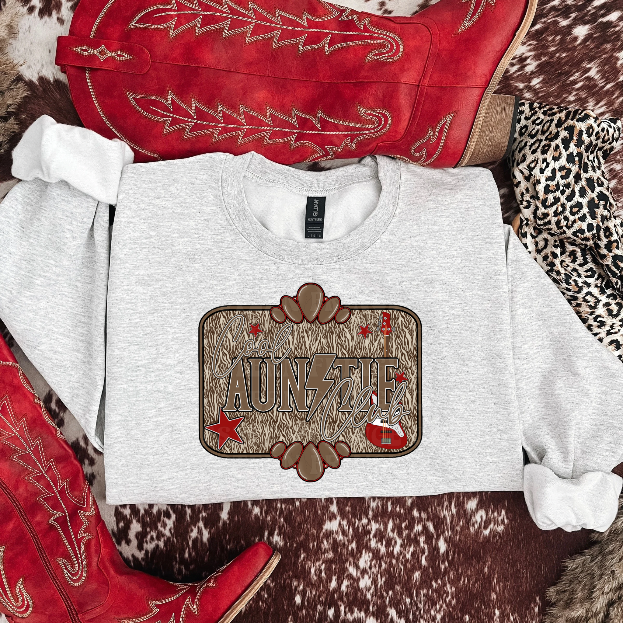 Cool Auntie Club Graphic T-Shirt | Crewneck