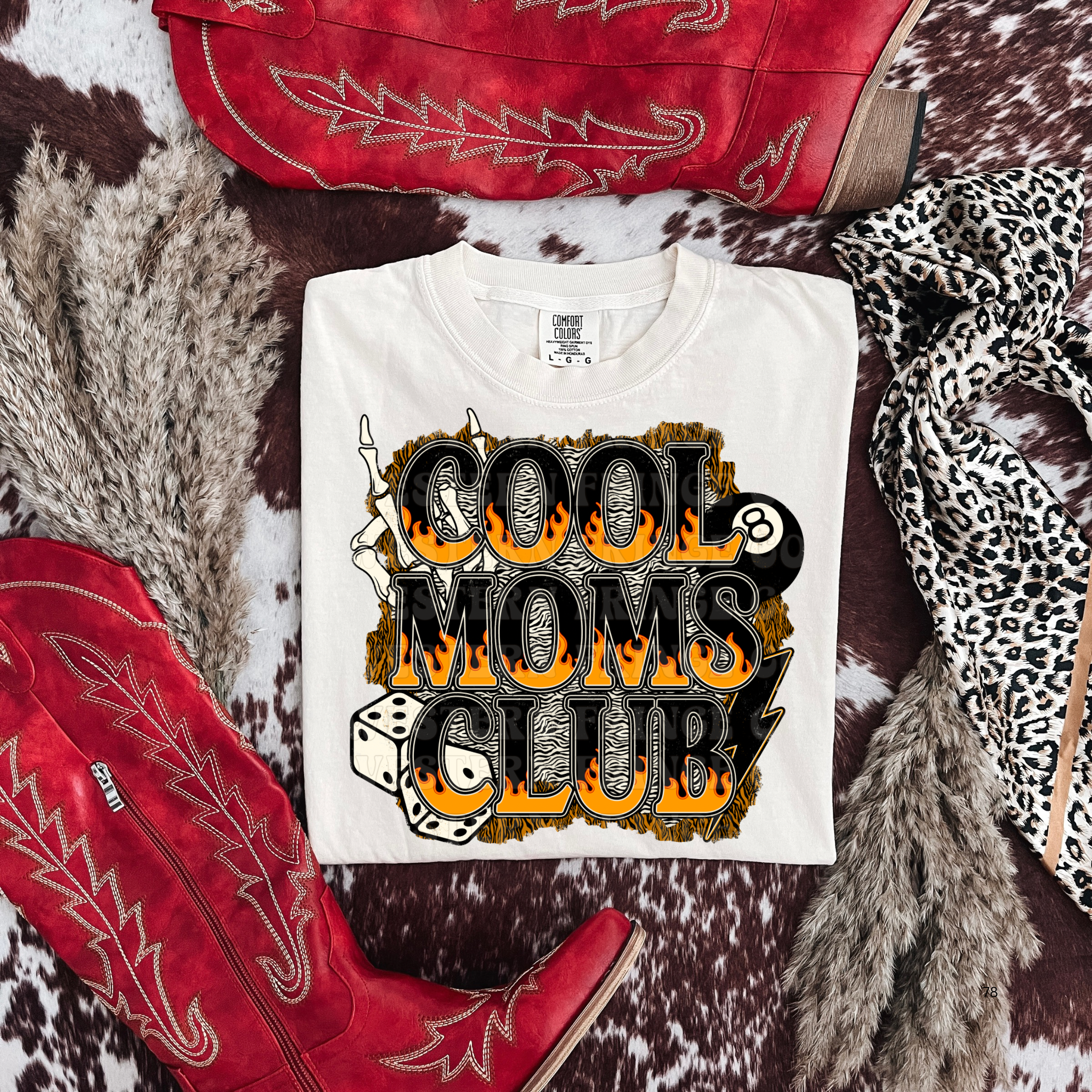 Alternative Cool Moms Club Graphic T-Shirt | Crewneck