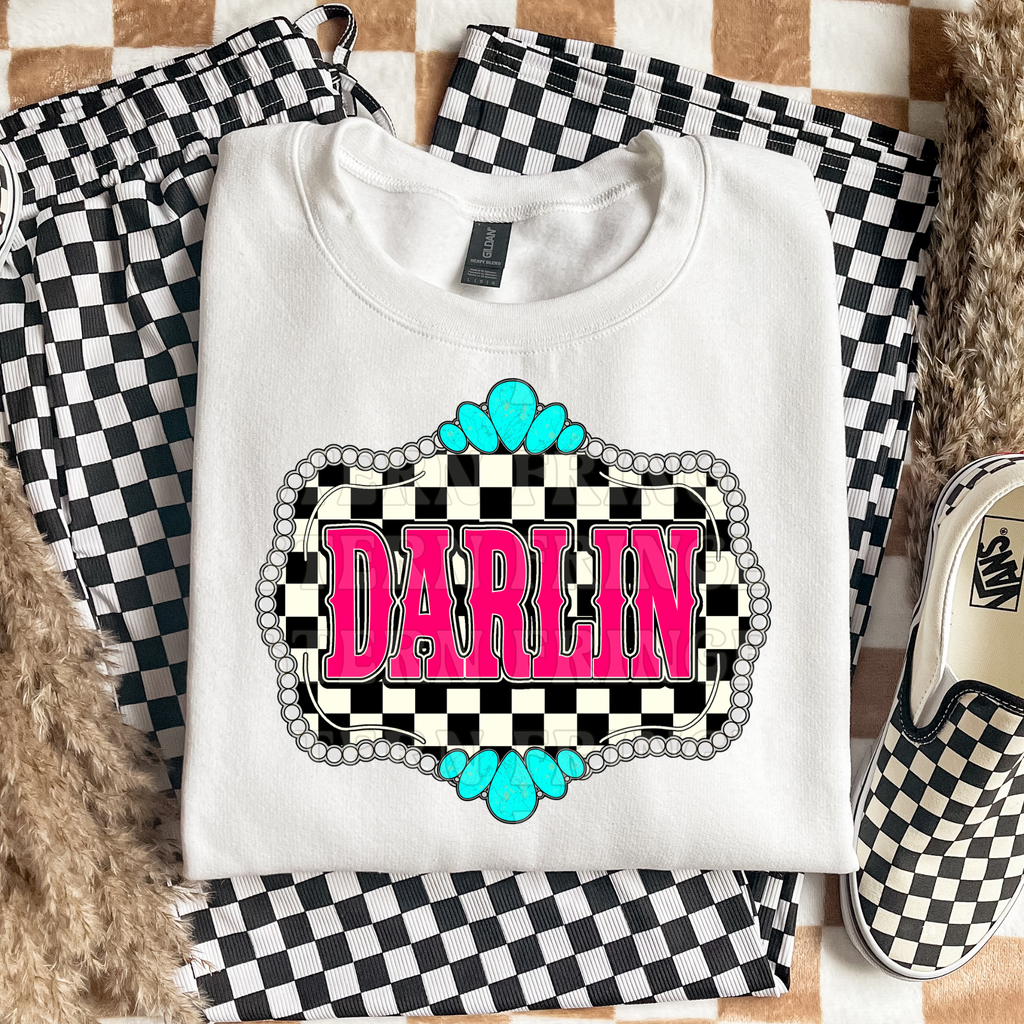 Retro Darlin' Graphic T-Shirt | Crewneck