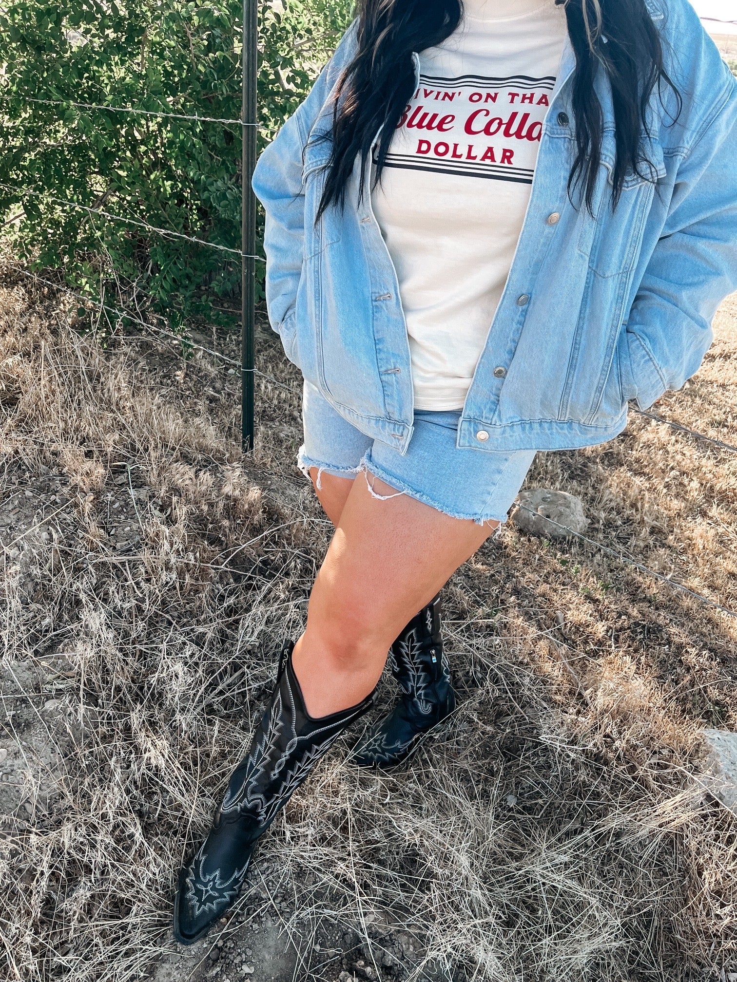 Livin' On That Blue Collar Dollar Graphic T-Shirt | Crewneck | Red Version