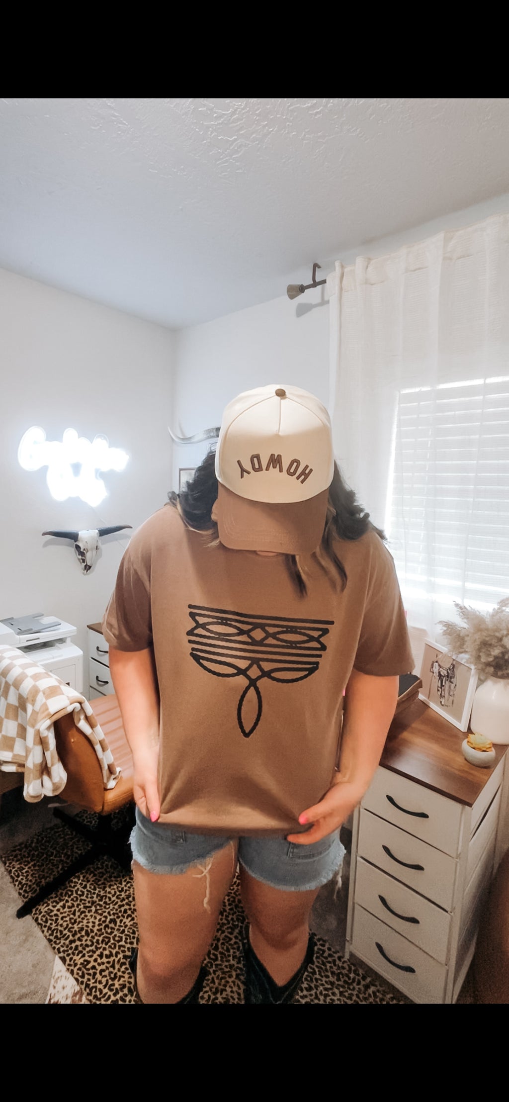 Classic Boot Stitch T-Shirt Graphic | Crewneck