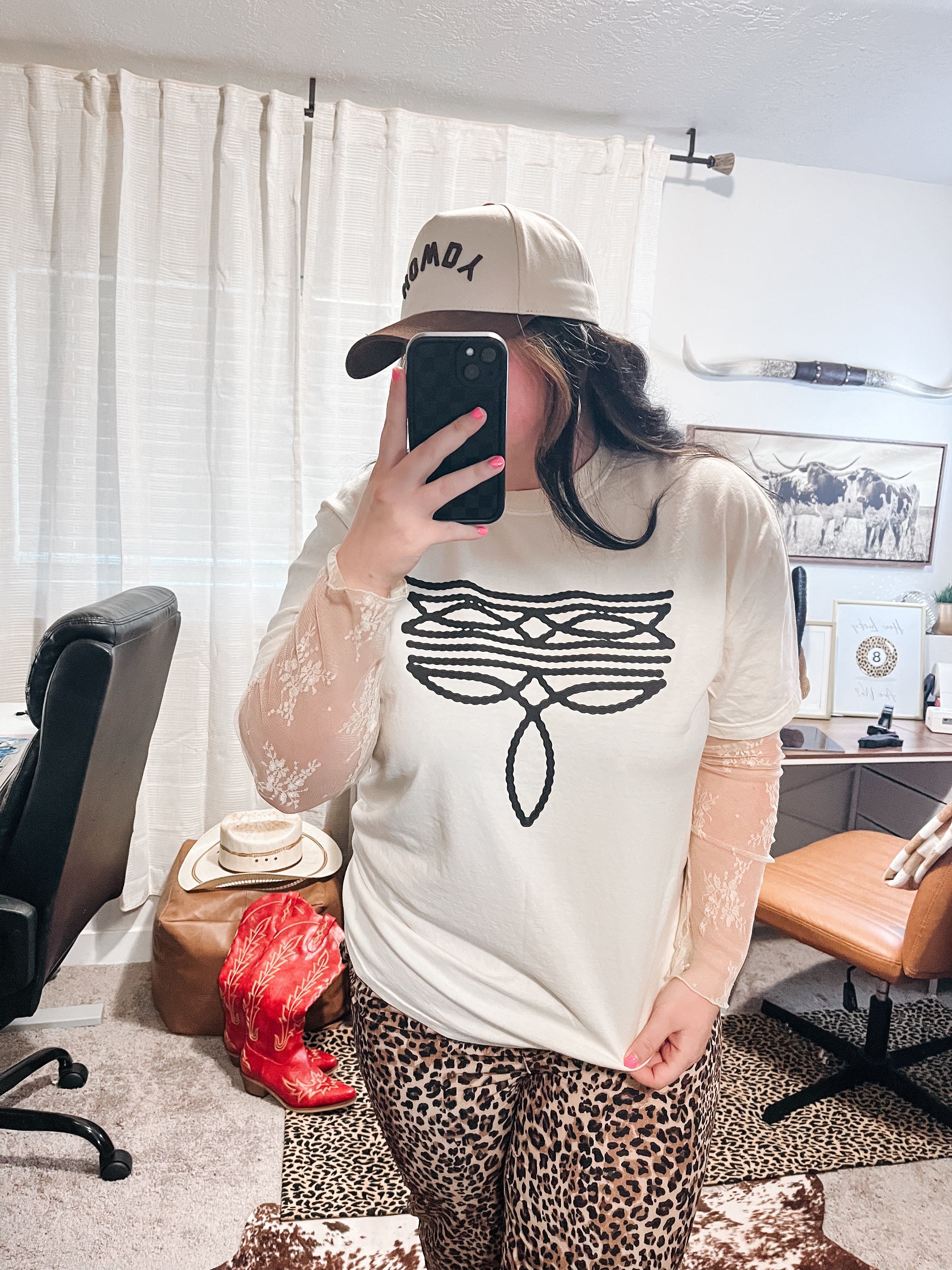 Classic Boot Stitch T-Shirt Graphic | Crewneck