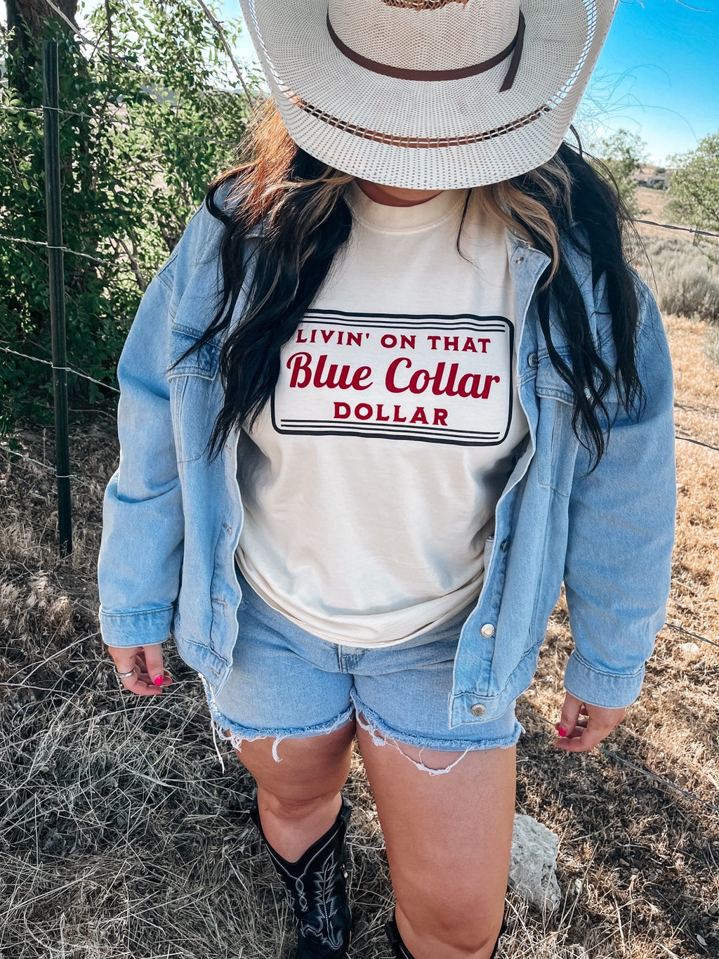 Livin' On That Blue Collar Dollar Graphic T-Shirt | Crewneck | Red Version
