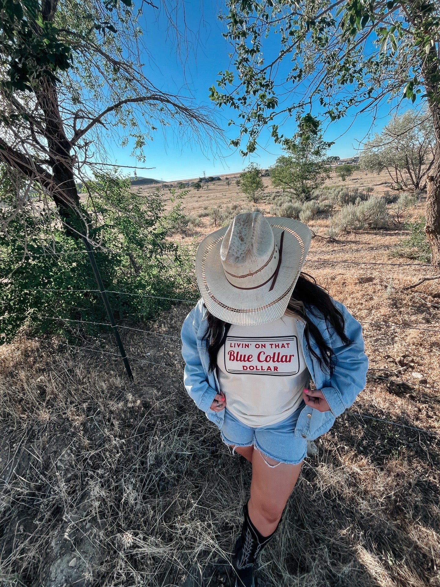 Livin' On That Blue Collar Dollar Graphic T-Shirt | Crewneck | Red Version