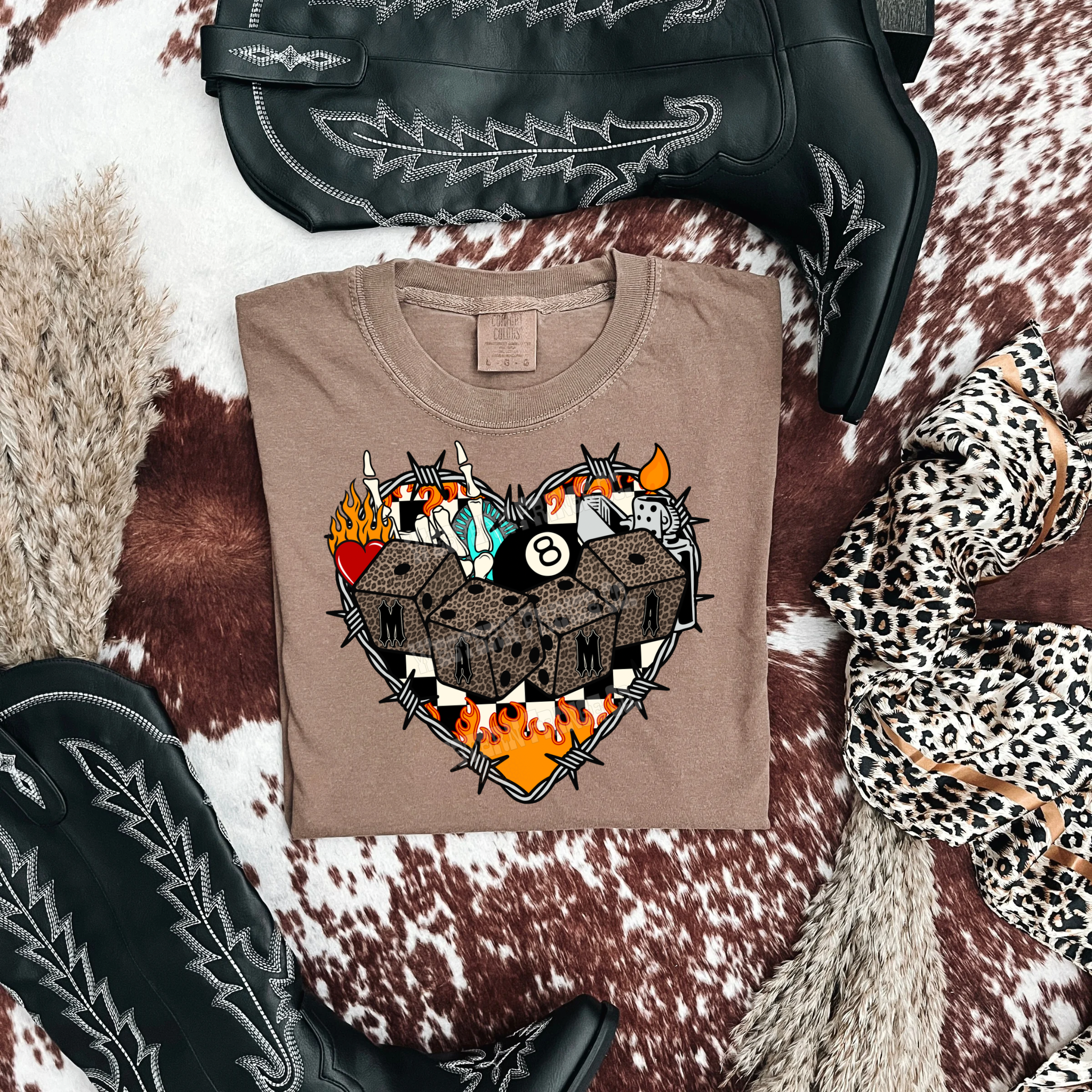 Western Alternative Barbed Wire Mama Graphic T-Shirt | Crewneck