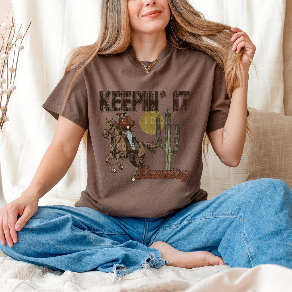 Keepin’ It Country Graphic T-Shirt | Crewneck