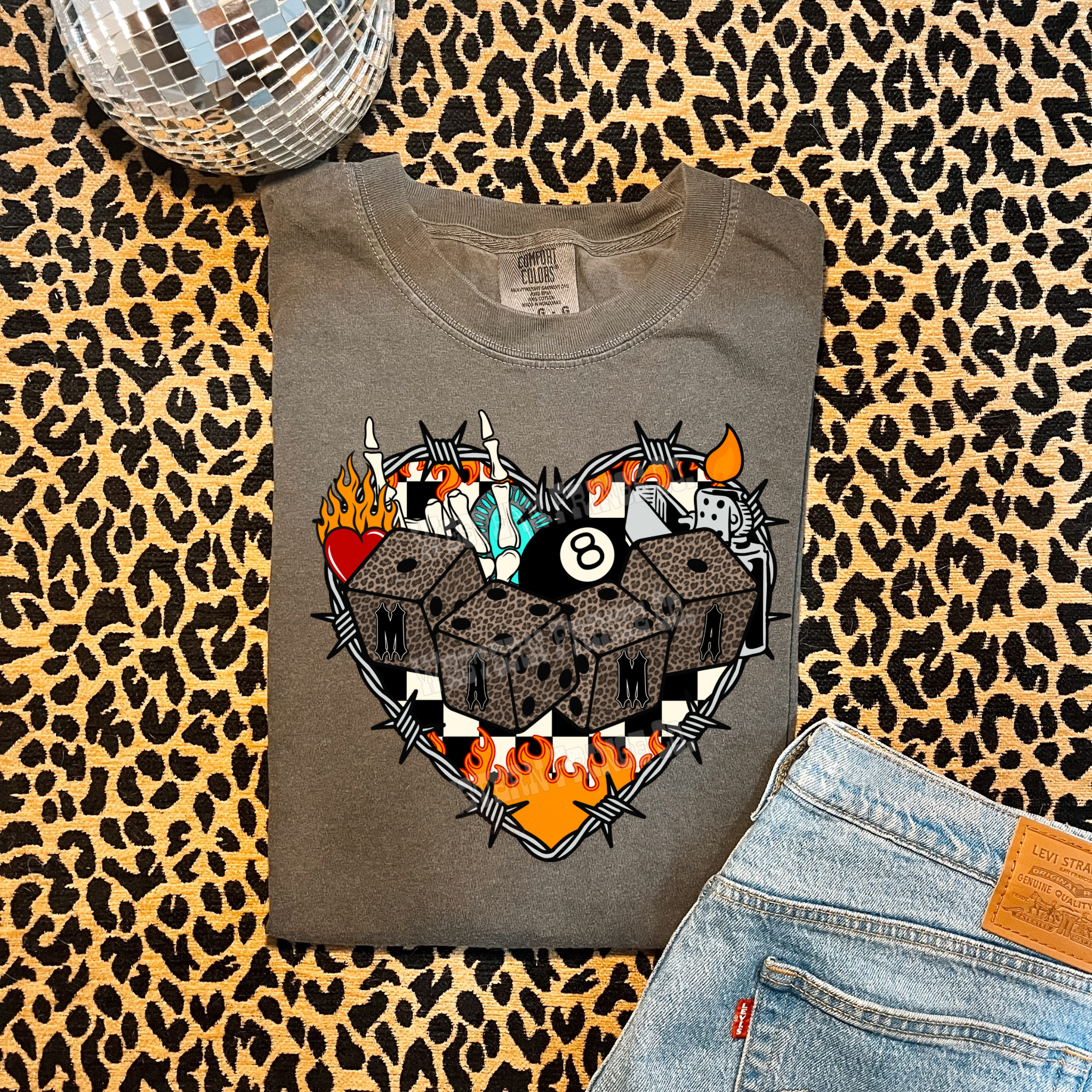 Western Alternative Barbed Wire Mama Graphic T-Shirt | Crewneck