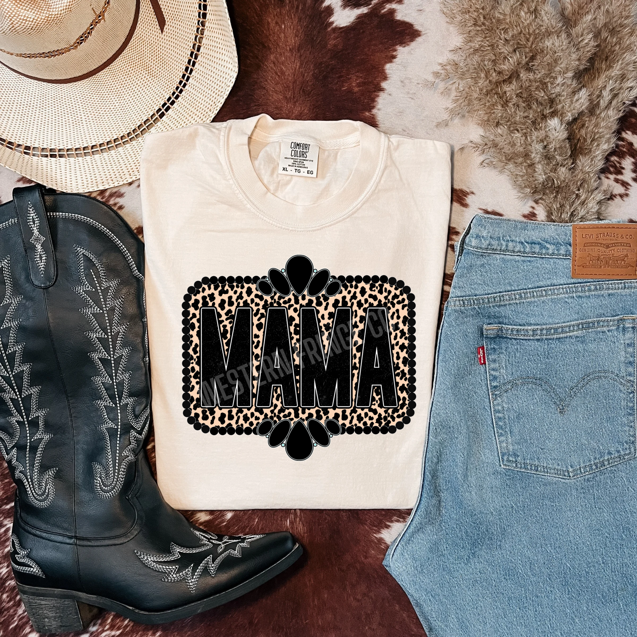 Leopard Print Mama T-Shirt Graphic | Crewneck